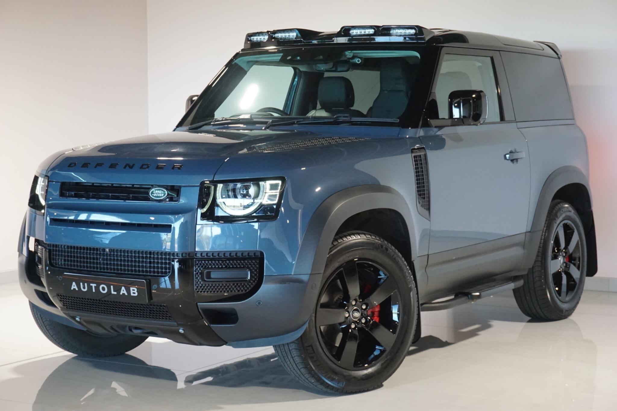 Land Rover Defender 90 2.0 P300 SE SUV 3dr Petrol Auto 4WD Euro 6 (s/s) (300 ps)